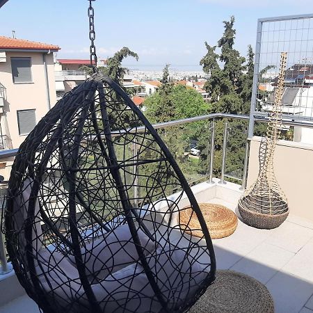 Όμορφο Διαμέρισμα- Σοφίτα Με Υπέροχη Θεα Салоніки Екстер'єр фото